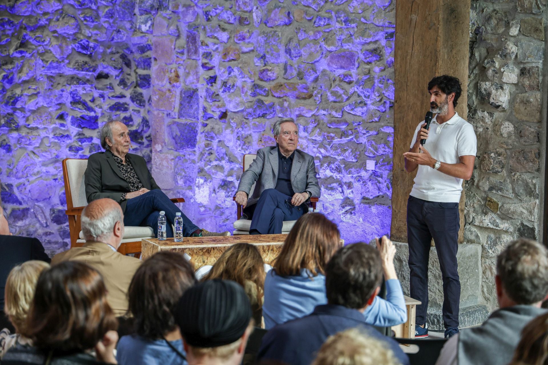 Encuentro de Serrat y Gabilondo en Chillida Leku