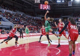 Un momento del partido disputado en Zaragoza.