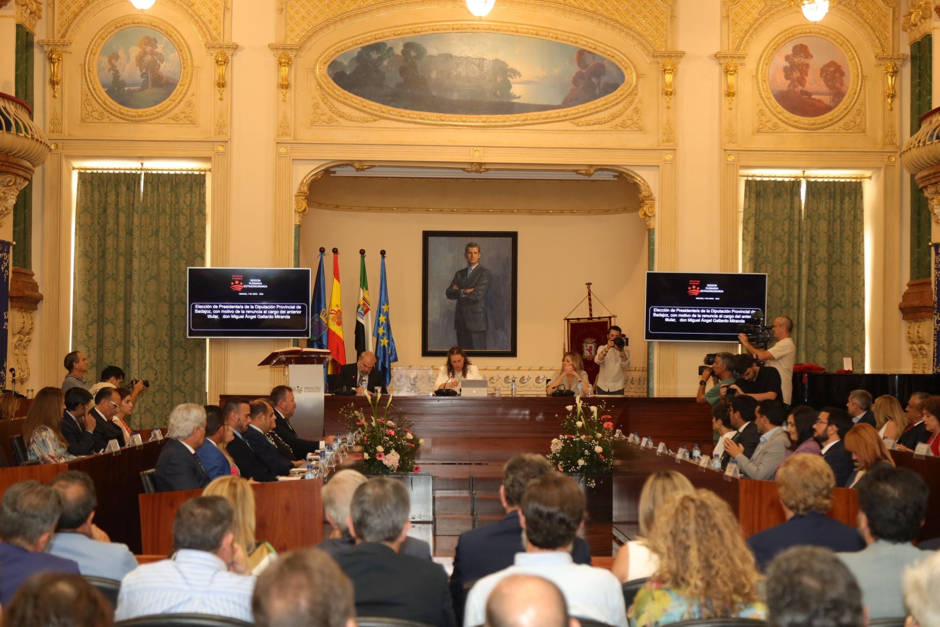 Toma de posesión de Raquel del Puerto como presidenta de la Diputación de Badajoz, en imágenes