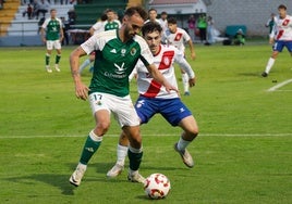 Fran Viñuela en el partido del Cacereño frente al Rayo Majadahonda de esta temporada.