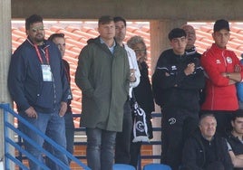 Toni García, junto a Sandoval, Pescador y Tejedor en el partido ante el Castilla